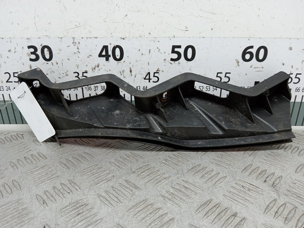 Кронштейн переднего бампера левый VOLKSWAGEN Passat B6 2005-2011