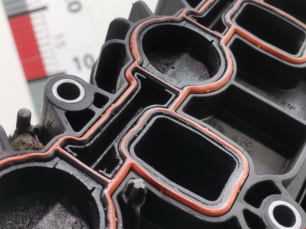 Коллектор впускной AUDI A4 B8 2007-2015