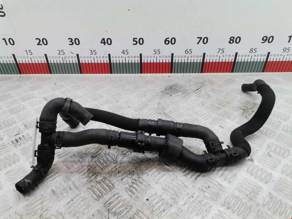 Патрубок AUDI A4 B8 2007-2015