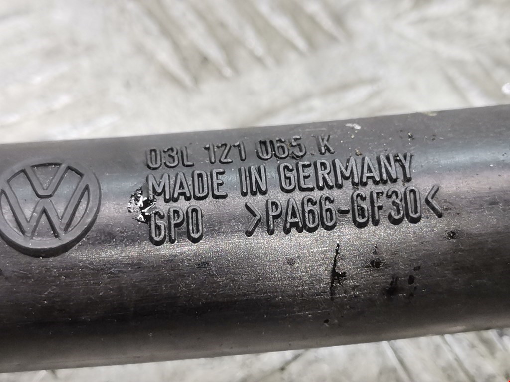 Трубка системы охлаждения AUDI A4 B8 2007-2015