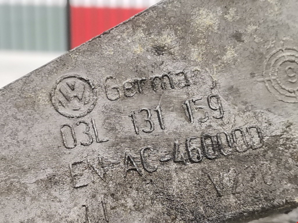 Кронштейн (крепление) радиатора AUDI A4 B8 2007-2015