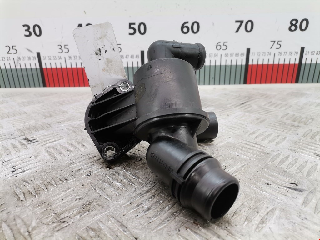 Корпус термостата AUDI A4 B8 2007-2015