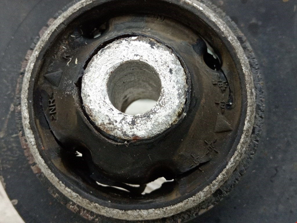 Рычаг передний правый SKODA Fabia MK2 5J 2007-2014