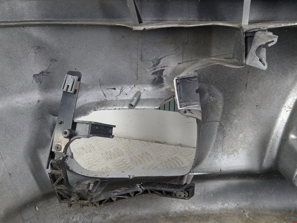 Бампер передний MAZDA Demio DW 1996-2002