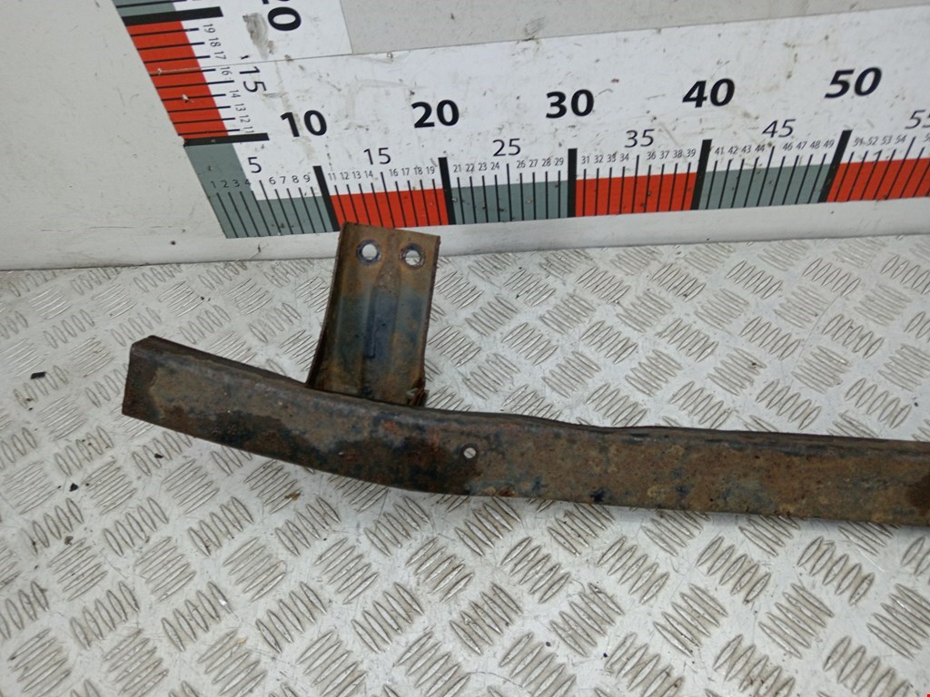 Усилитель переднего бампера (передний) MITSUBISHI L200 K6,K7 1996-2006