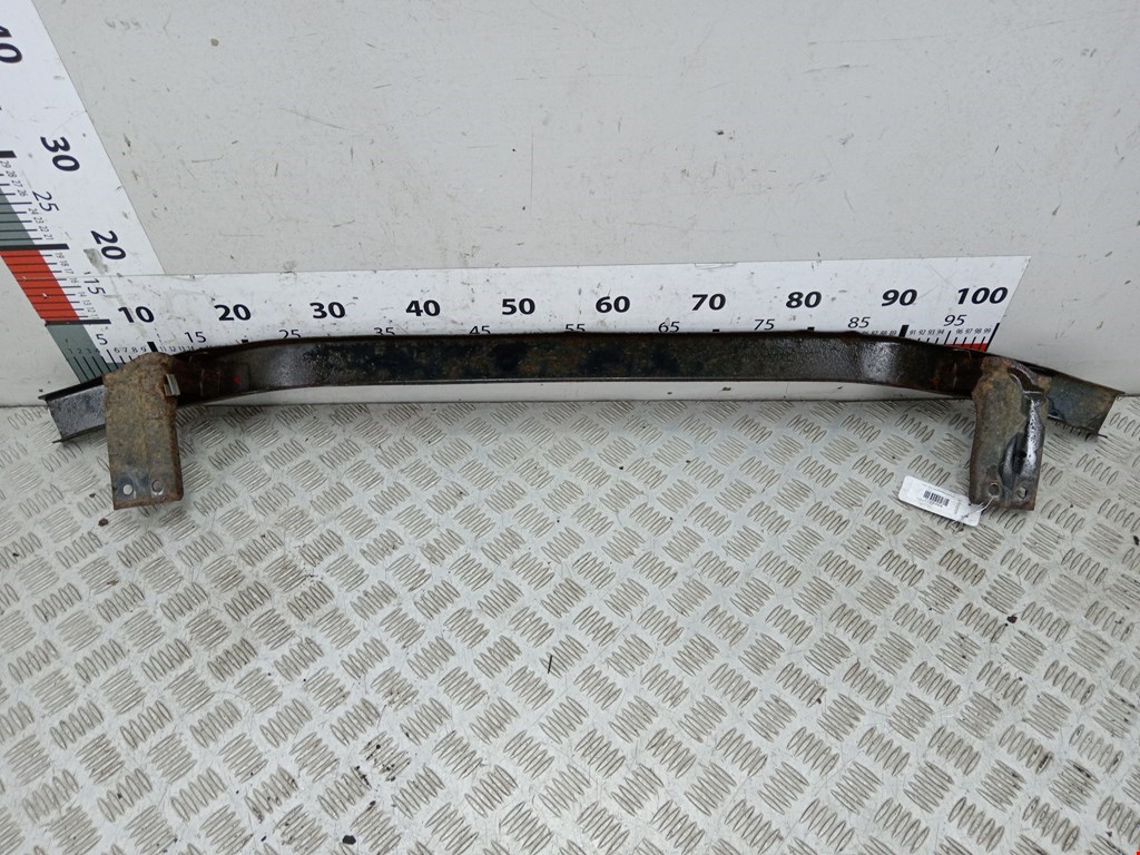 Усилитель переднего бампера (передний) MITSUBISHI L200 K6,K7 1996-2006