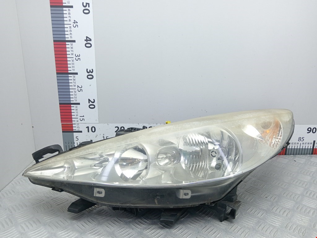Фара левая PEUGEOT 207 2006-2015