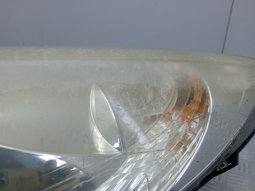 Фара левая PEUGEOT 207 2006-2015