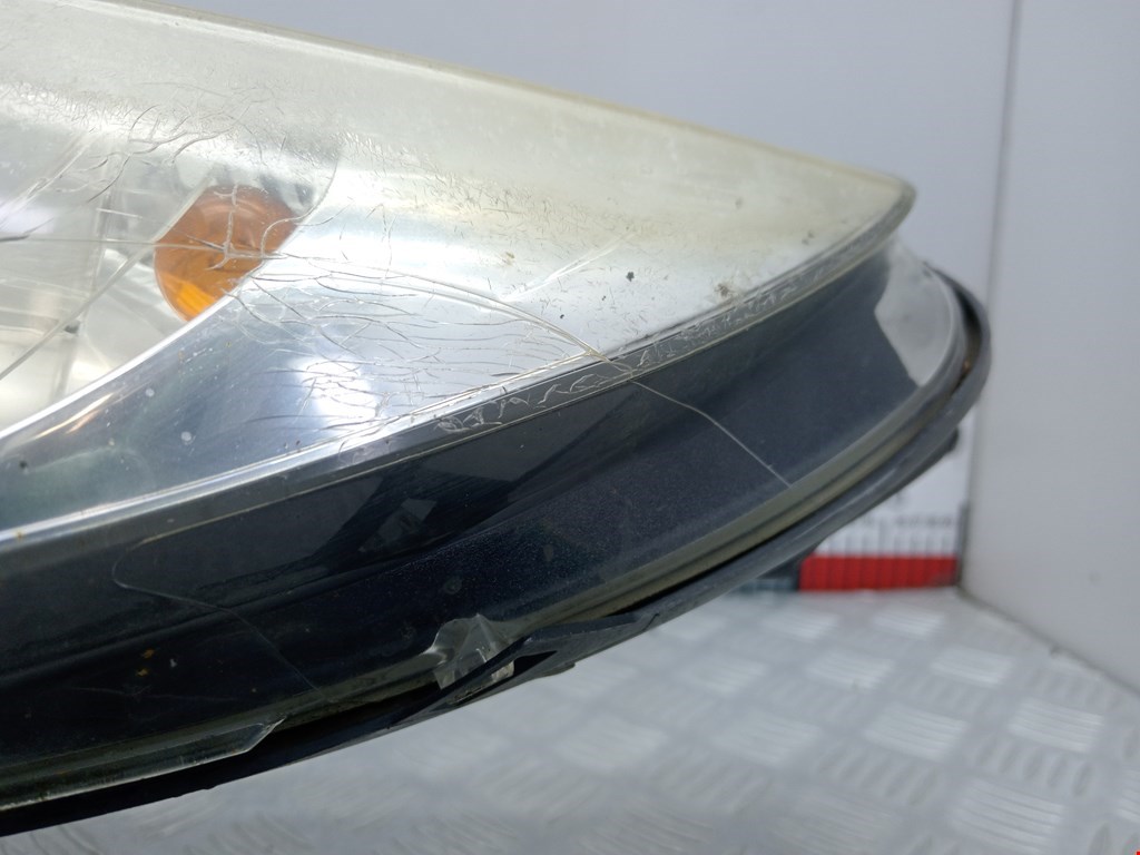 Фара левая PEUGEOT 207 2006-2015