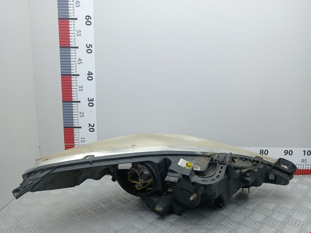 Фара левая PEUGEOT 207 2006-2015
