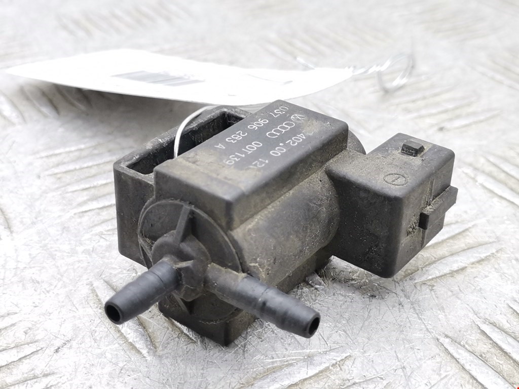 Клапан воздушного фильтра Audi A4 B5 (1994-2001)