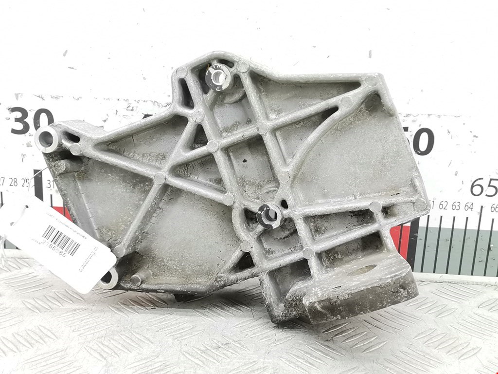 Кронштейн кондиционера AUDI A4 B5 1995-2001