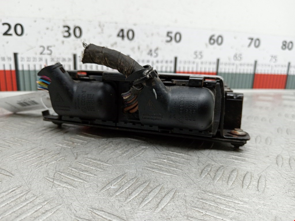 Блок управления двигателя (ЭБУ) SKODA Fabia MK2 5J 2007-2014