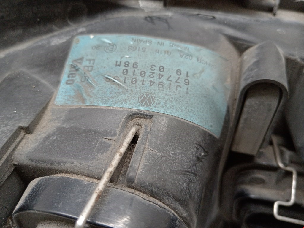 Фара левая VOLKSWAGEN Golf IV 1997-2003