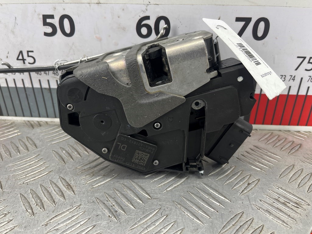 Замок двери передней правой FORD Fiesta 2008-2012