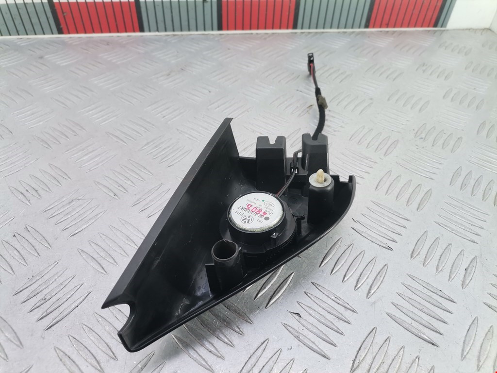 Динамик VOLKSWAGEN Passat B6 2005-2011