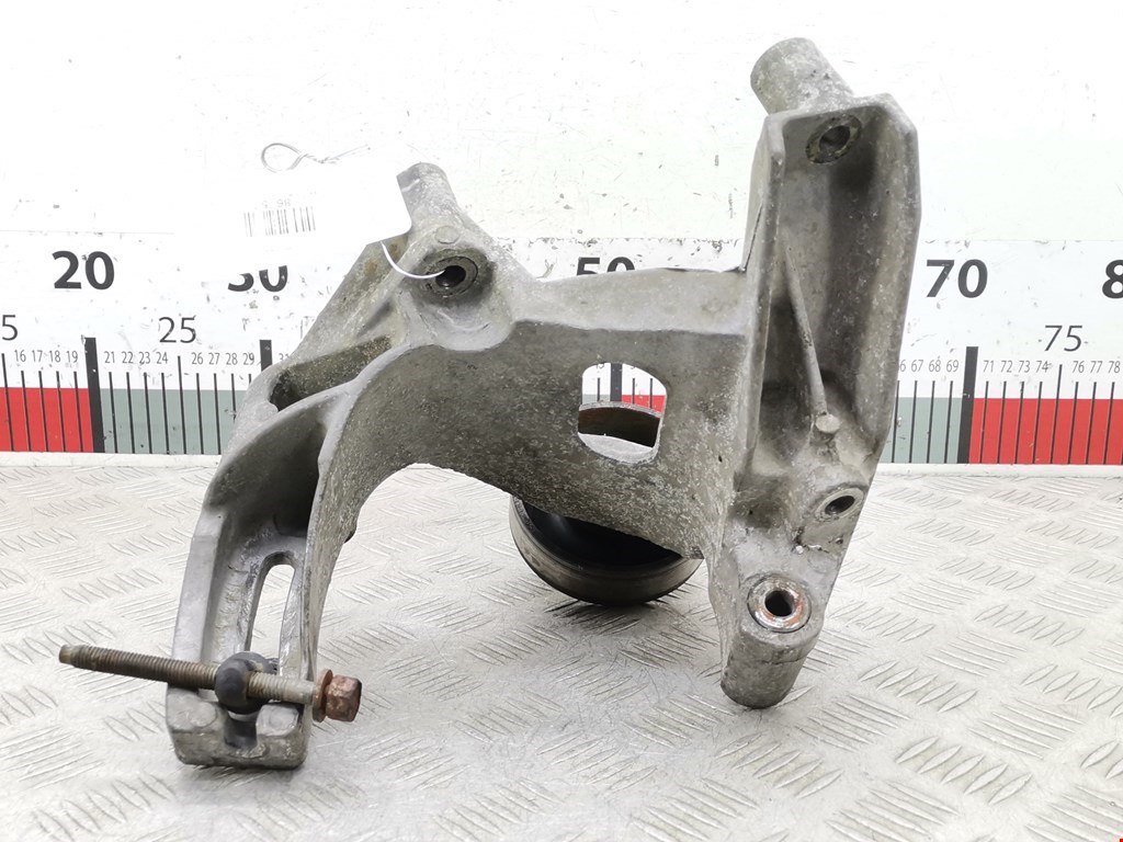 Кронштейн генератора CHRYSLER Voyager III GS 1995-2000