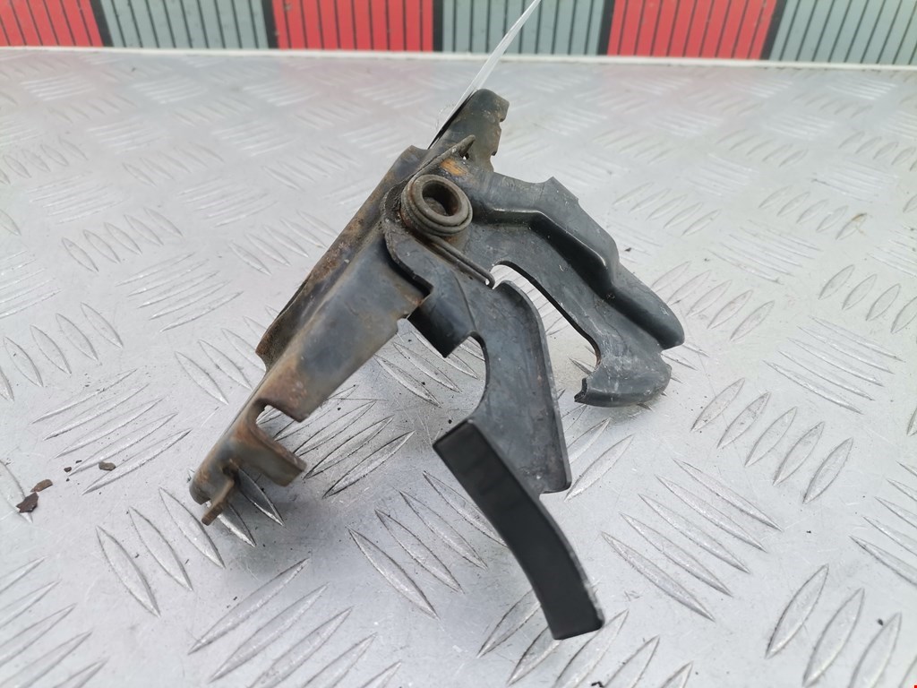 Замок капота CHRYSLER PT Cruser 2000-2010