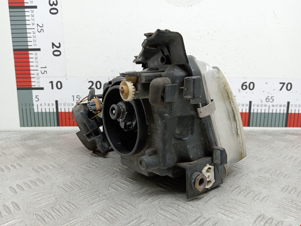 Фара правая VOLKSWAGEN Passat B5 1997-2005