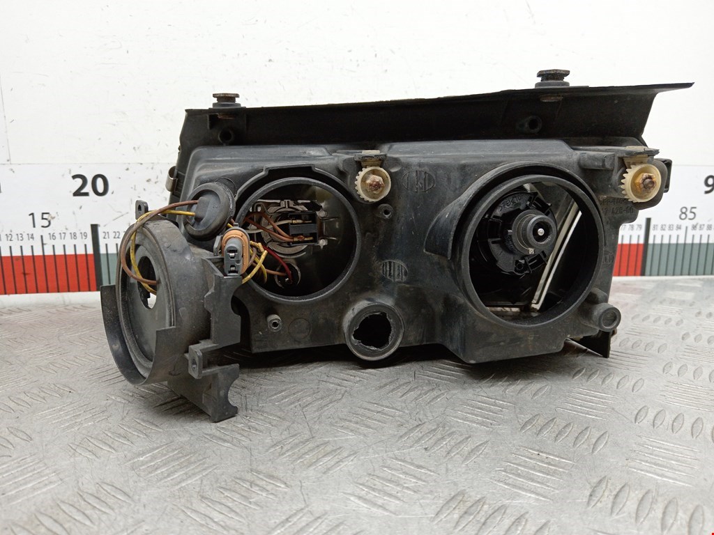 Фара правая VOLKSWAGEN Passat B5 1997-2005