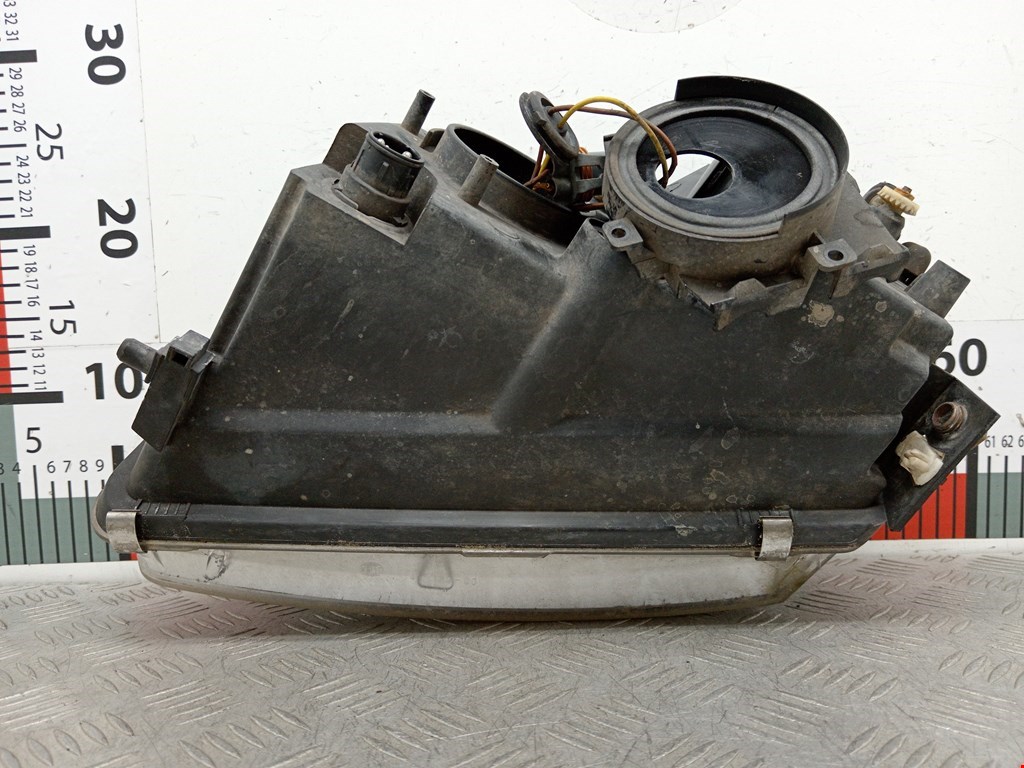 Фара правая VOLKSWAGEN Passat B5 1997-2005