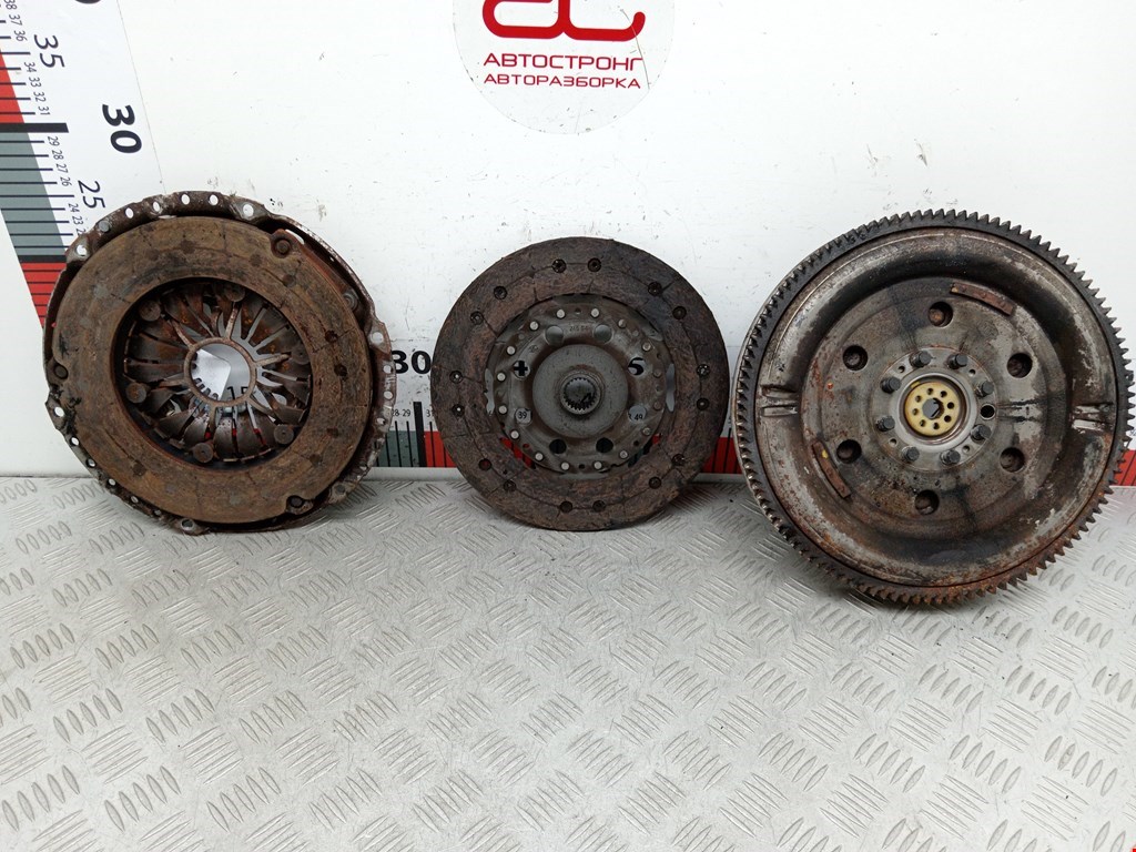 Маховик (демпфер сцепления) KIA Carens 2006-2012