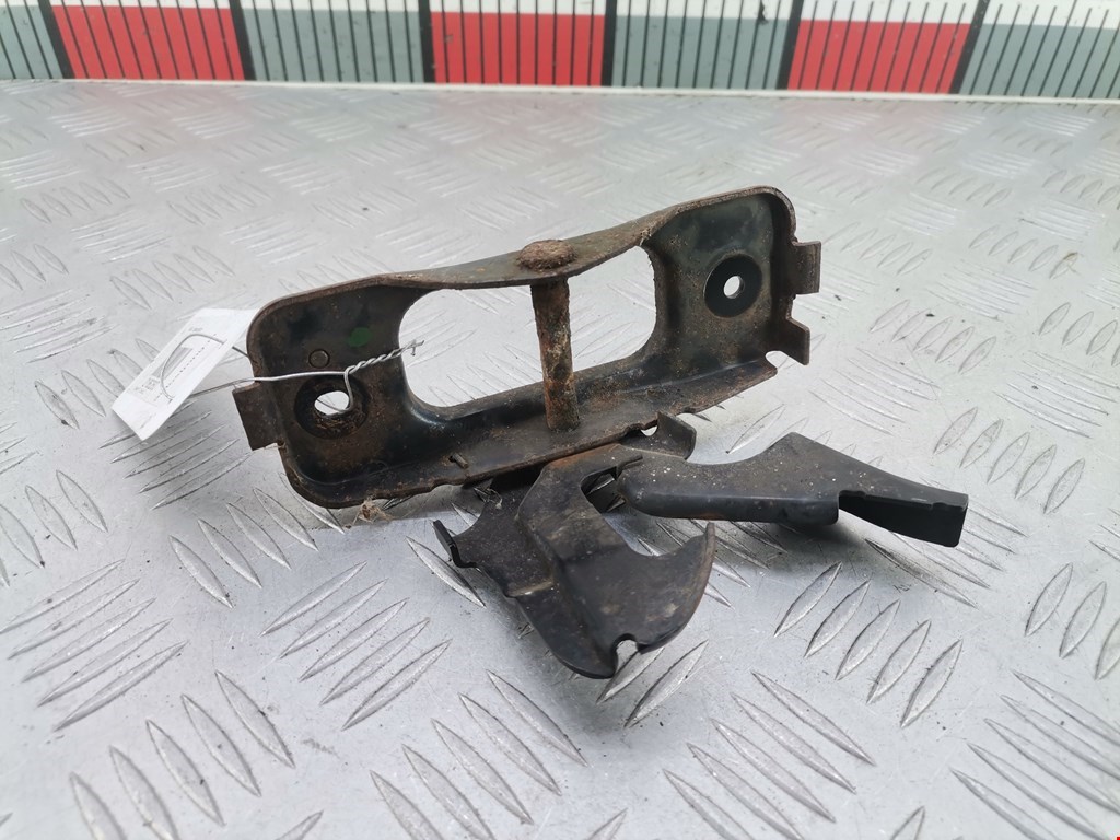 Замок капота CHRYSLER PT Cruser 2000-2010