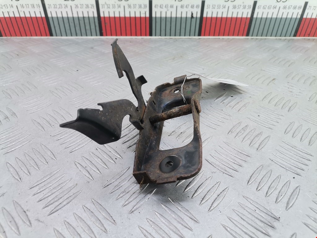 Замок капота CHRYSLER PT Cruser 2000-2010