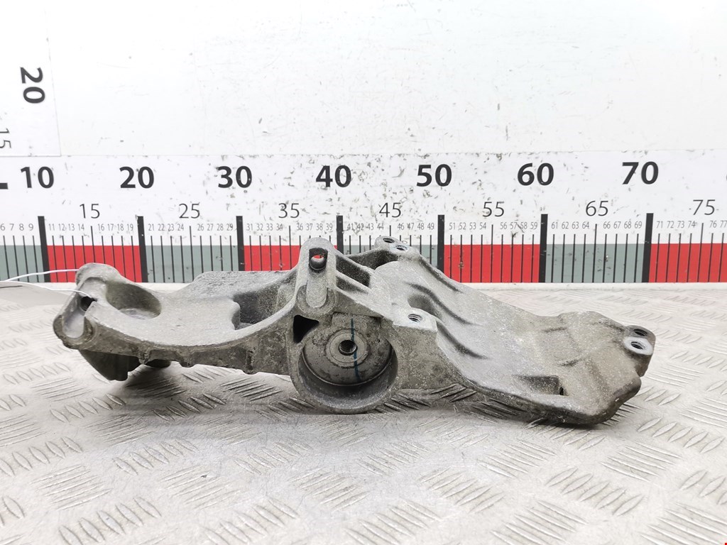 Кронштейн генератора NISSAN Qashqai J10 2006-2013