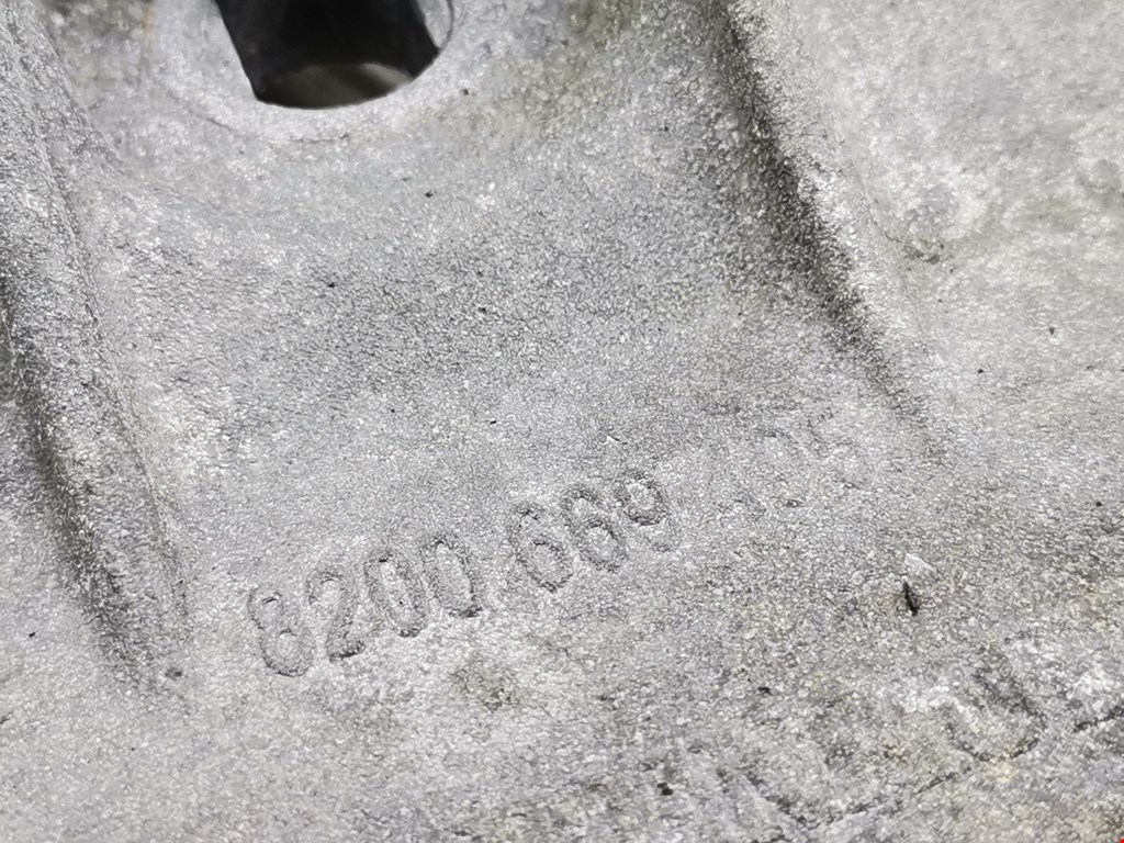 Кронштейн генератора NISSAN Qashqai J10 2006-2013