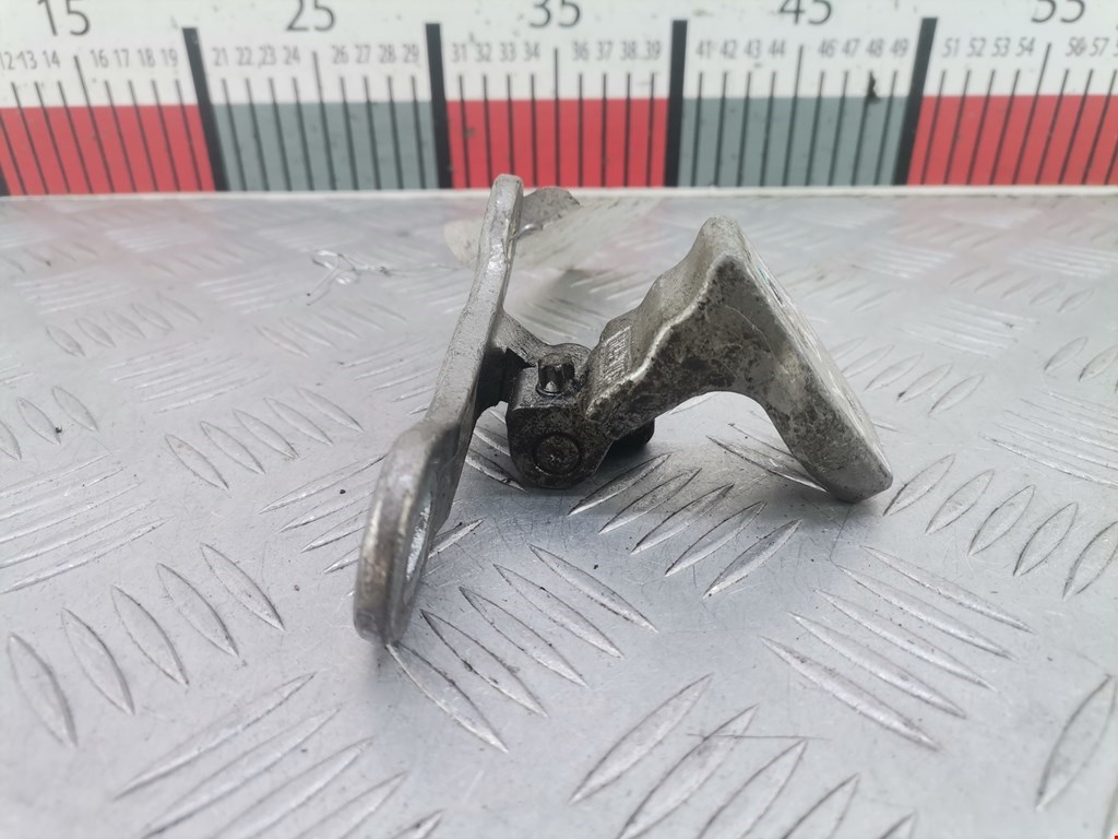 Петля двери задней левой Opel Vectra C (2002-2008)