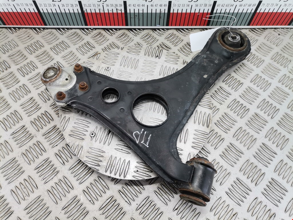 Рычаг передний правый VOLKSWAGEN Golf V 2003-2009