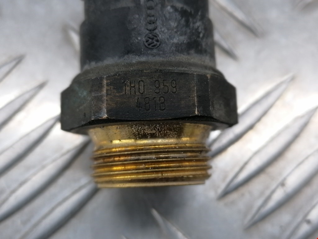 Датчик температуры (охлаждающей жидкости) SEAT Alhambra 1996-2010