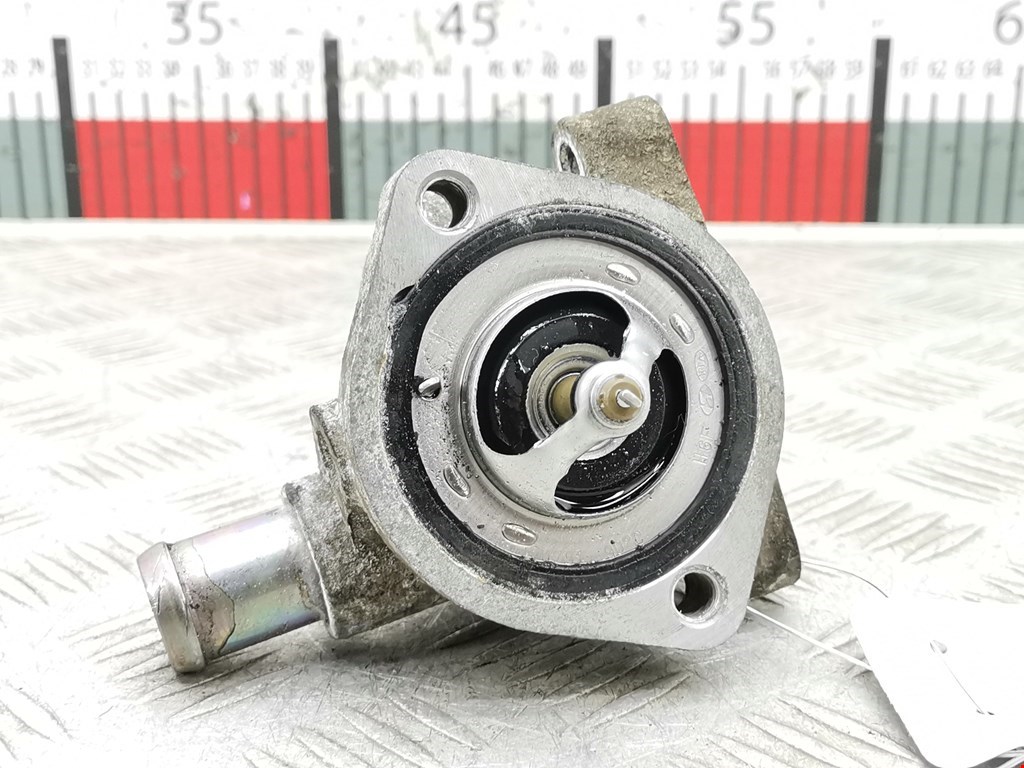 Корпус термостата KIA Cee'd II 2012-2018