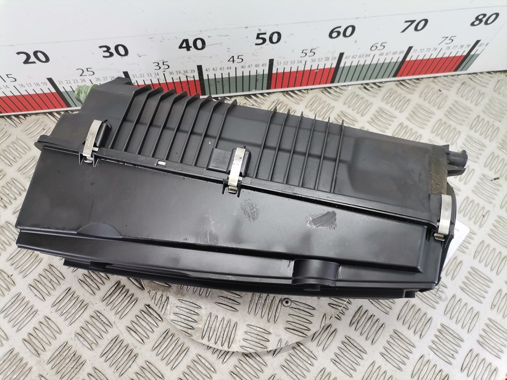 Корпус воздушного фильтра MERCEDES-BENZ C-Class C-klasse W204 2007-2015