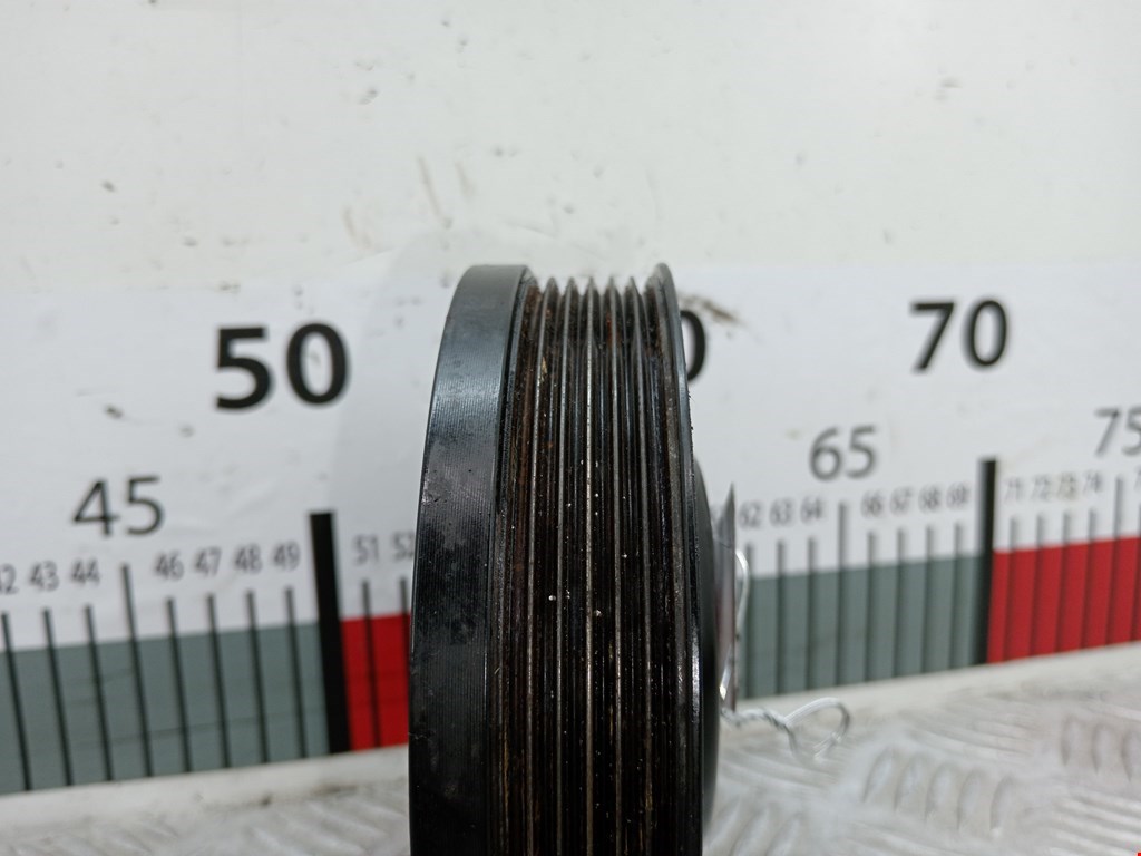 Шестерня коленвала (шкив) VOLKSWAGEN Passat B6 2005-2011