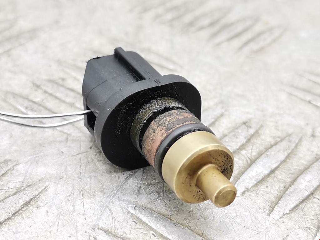 Датчик температуры (охлаждающей жидкости) KIA Cee'd II 2012-2018