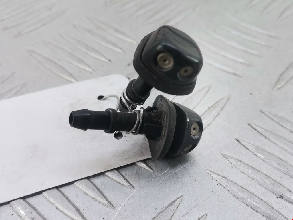 Форсунка омывателя лобового стекла KIA Carnival I 1999-2005