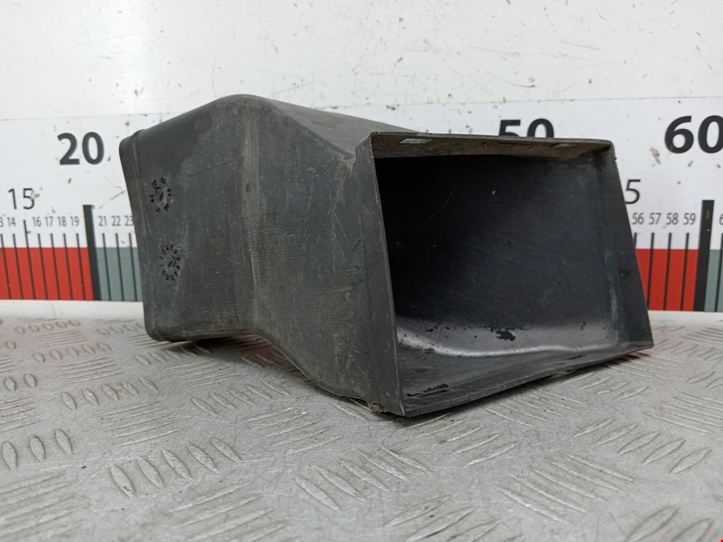 Воздуховод BMW 5er 5 серия E60/E61 2003-2010