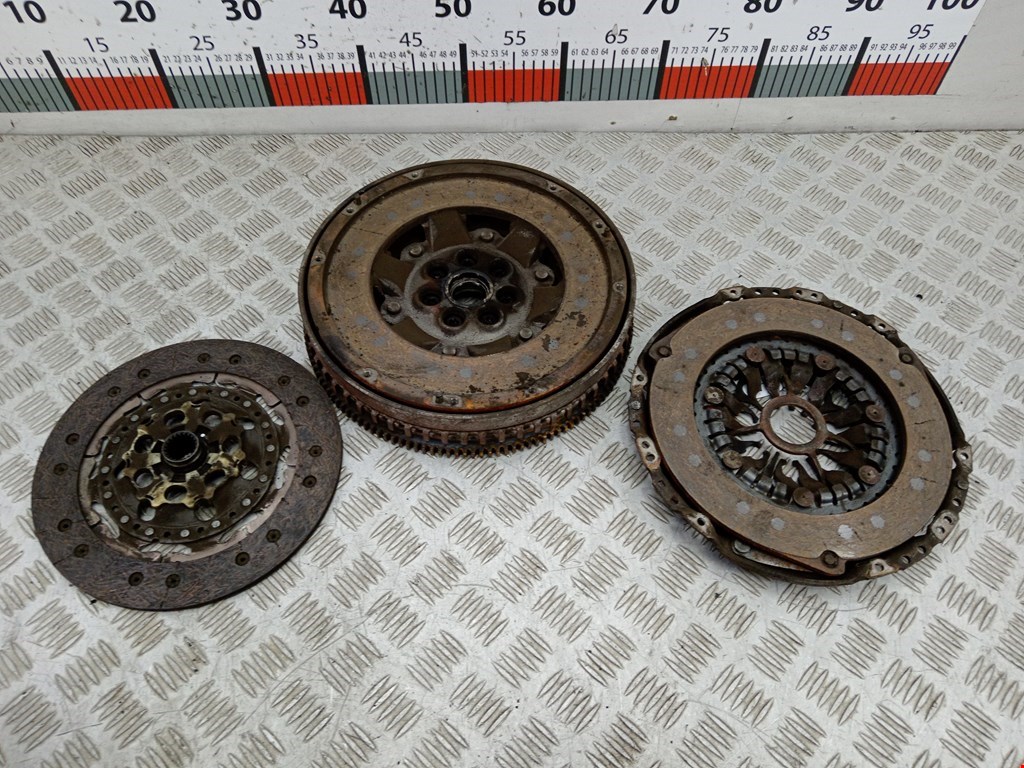 Маховик (демпфер сцепления) RENAULT Scenic II 2003-2010