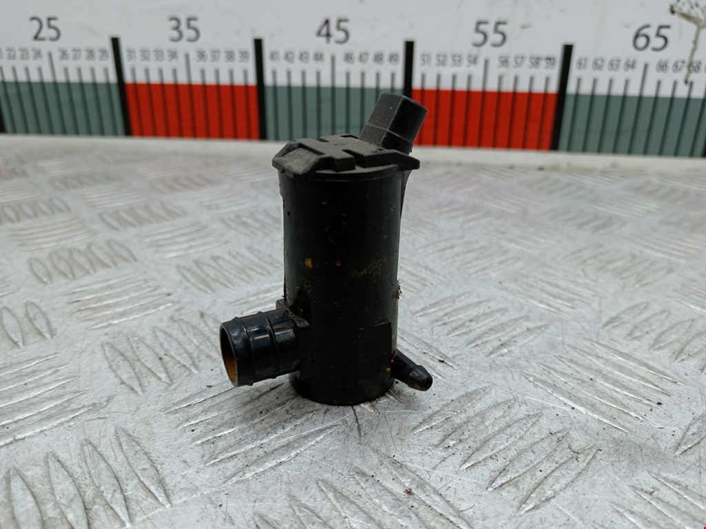 Насос (моторчик) омывателя Chevrolet Aveo (T200-T250) (2002-2012)