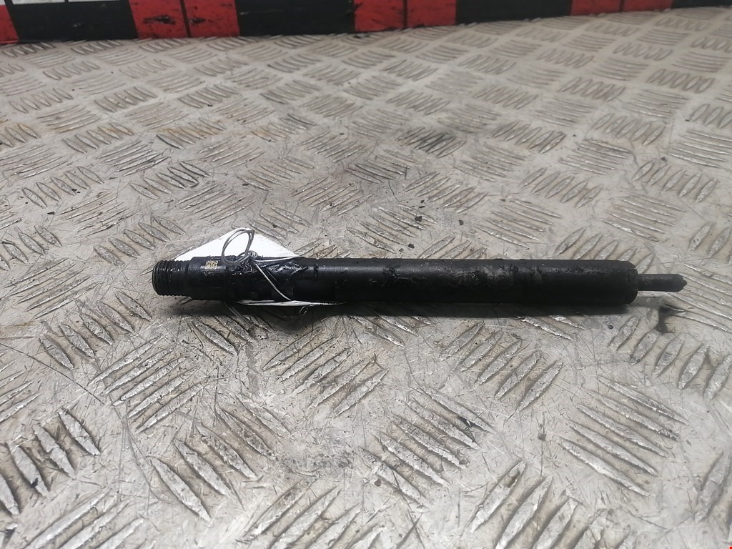 Форсунка дизельная электрическая MERCEDES-BENZ C-Class C-klasse W204 2007-2015