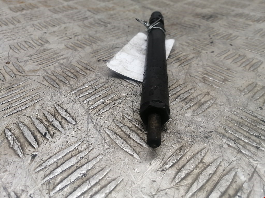 Форсунка дизельная электрическая MERCEDES-BENZ C-Class C-klasse W204 2007-2015