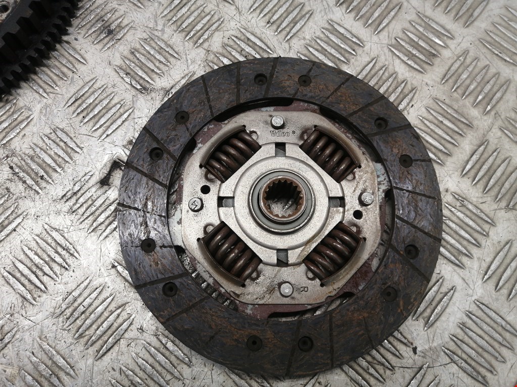 Маховик (демпфер сцепления) CITROEN C3 2002-2009