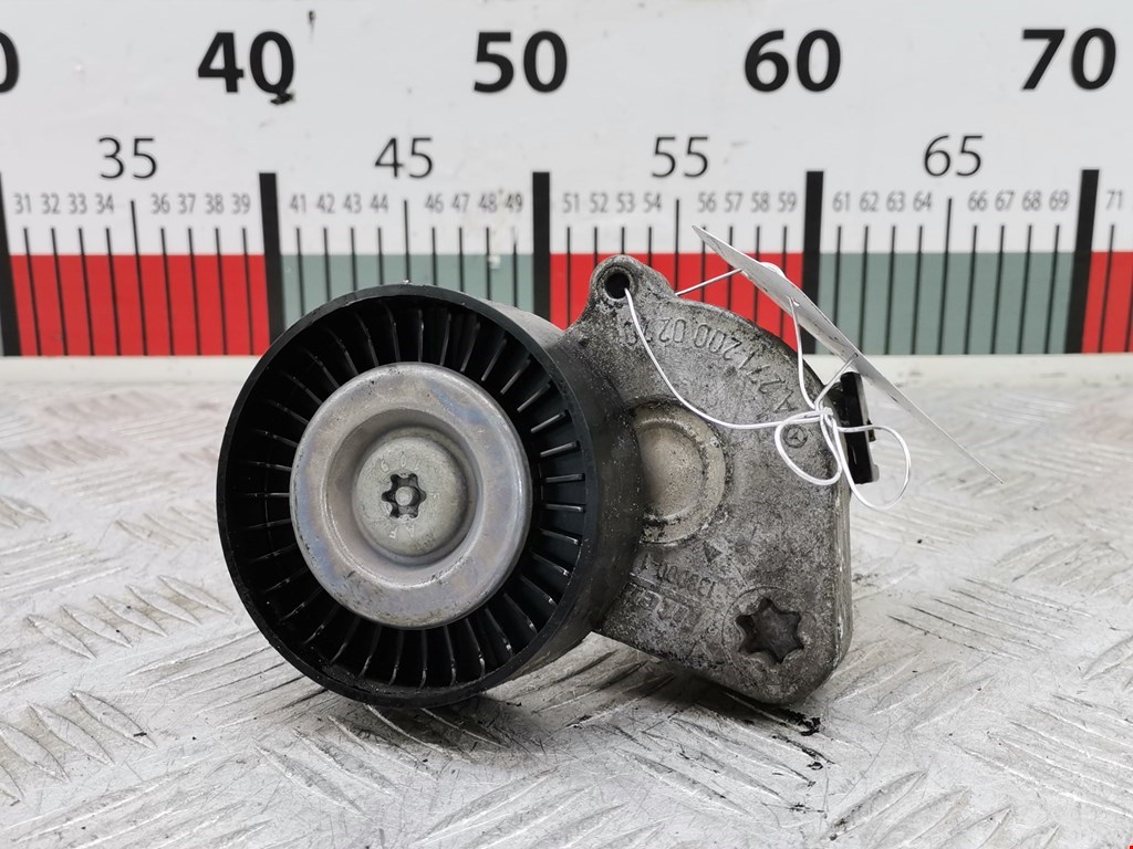 Натяжитель ремня генератора (приводного поликлинового ремня Mercedes C-Class (W203) (2000-2008)