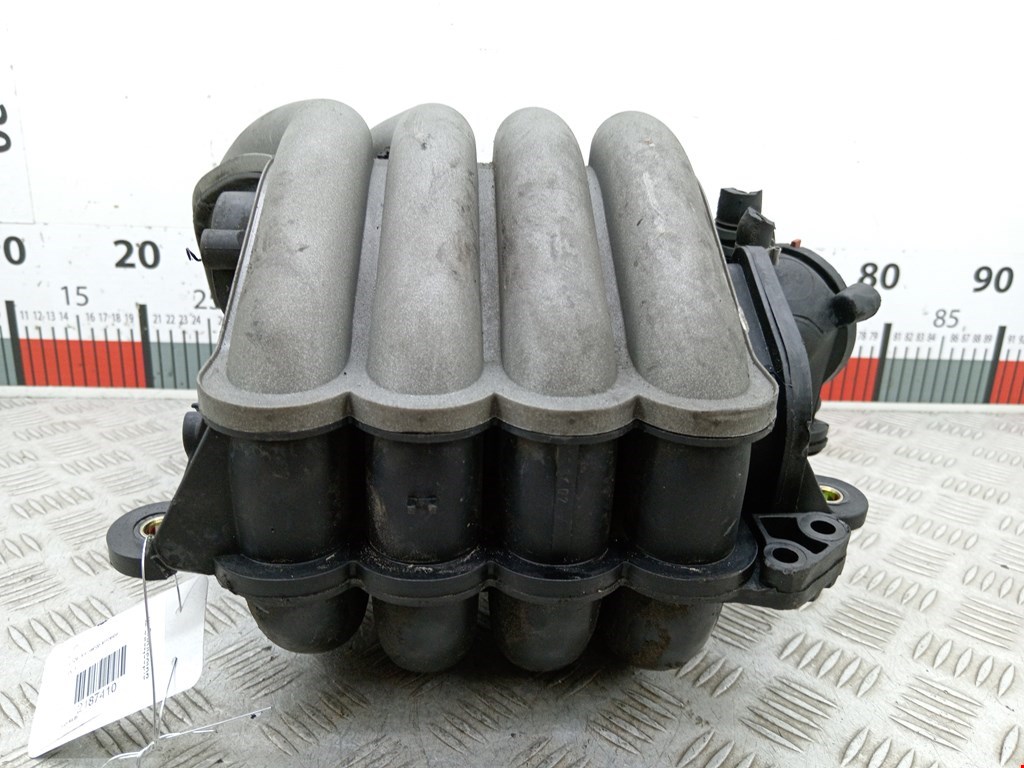 Коллектор впускной AUDI A4 B6 2001-2005