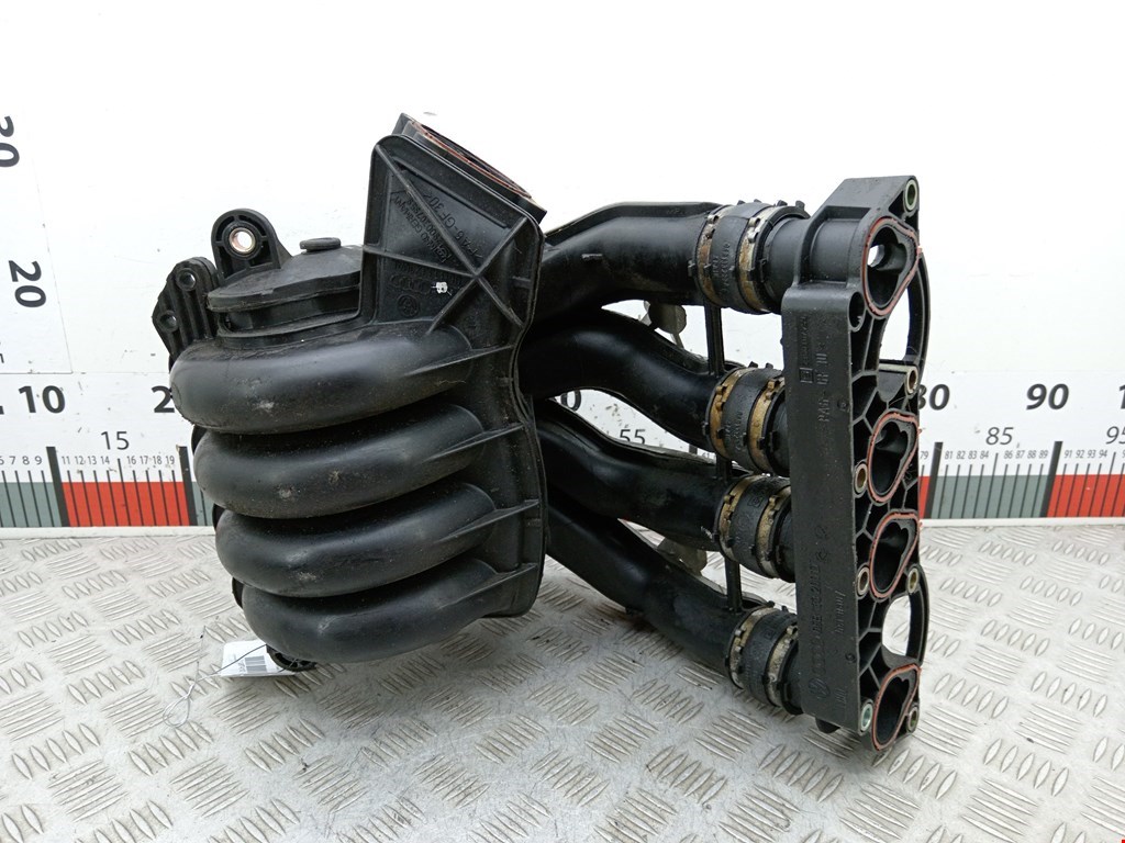 Коллектор впускной AUDI A4 B6 2001-2005