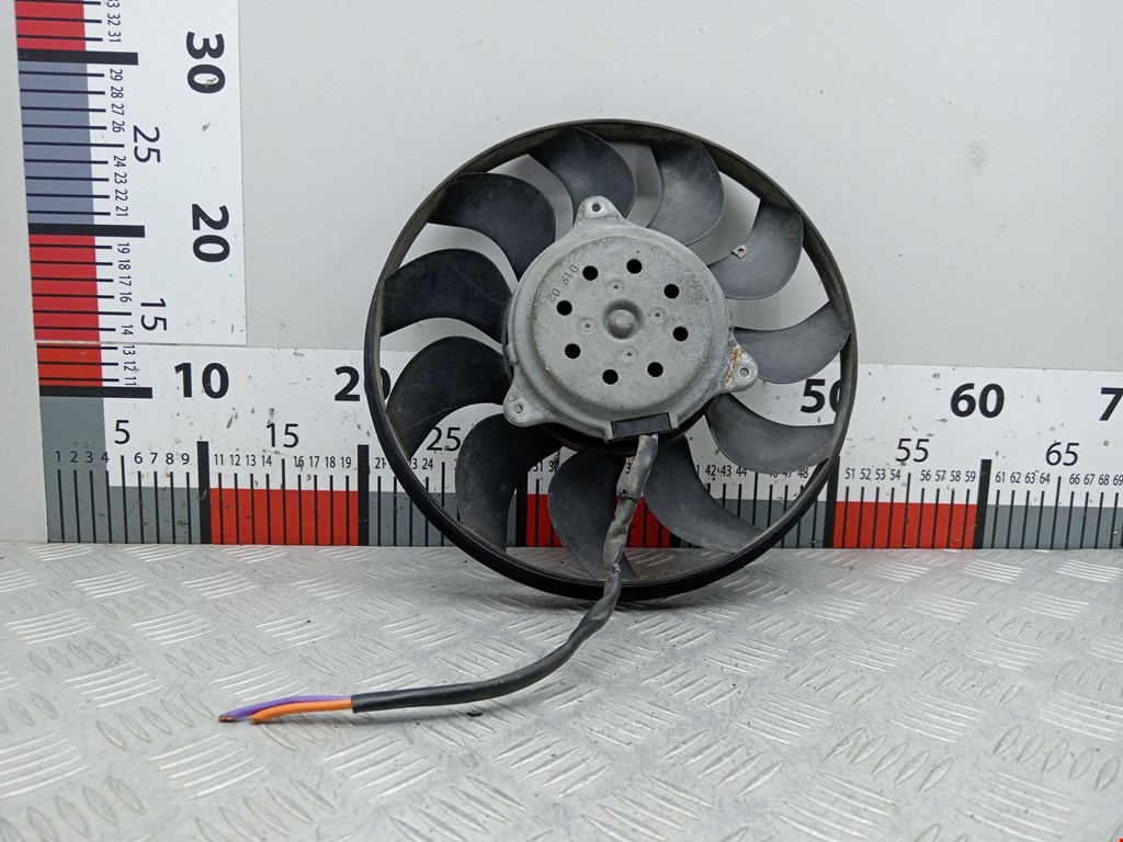 Вентилятор радиатора кондиционера AUDI A4 B6 2001-2005