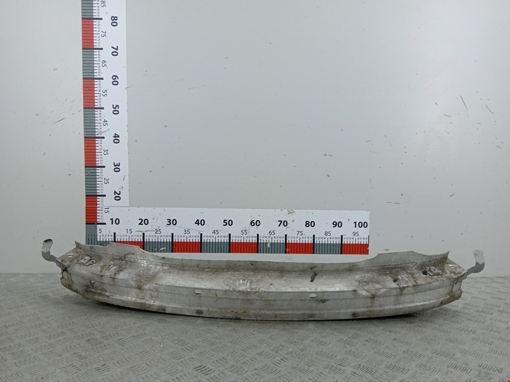 Усилитель переднего бампера (передний) AUDI A4 B6 2001-2005