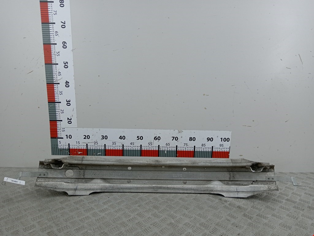 Усилитель переднего бампера (передний) AUDI A4 B6 2001-2005